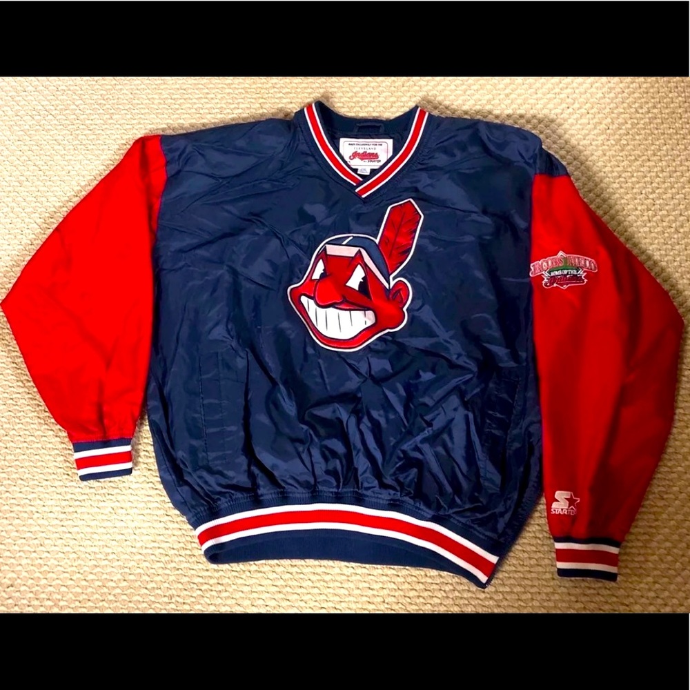 *Price is firm*  Cleveland Indians vintage pullover XXL with Jacobs Field logo.